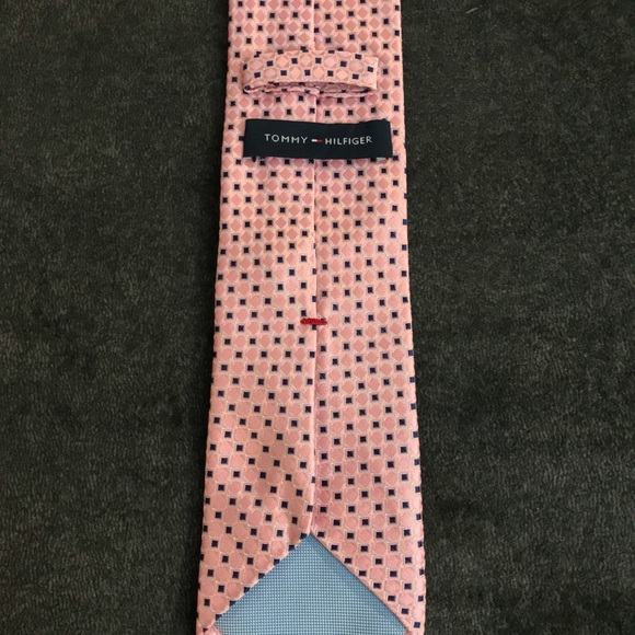 Tommy Hilfiger Men’s Silk tie - Picture 2 of 2